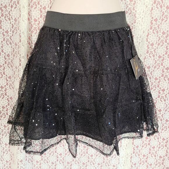NWT BB Dakota Jack black sequin mesh a line mini skirt size small - Picture 2 of 11